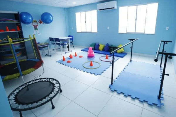 40-TEA-E-CASA-DI-AUTISTA-tea-vila-entre-rios-roger-silv-11102025-1024x643